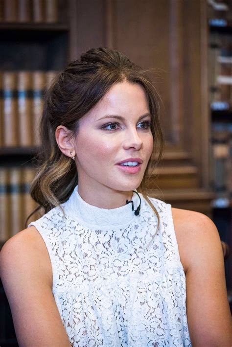 pin by michael tost on kate beckinsale kate beckinsale hair kate beckinsale pictures kate