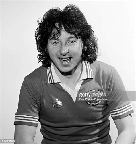 Mickey Thomas Manchester United Photos And Premium High Res Pictures
