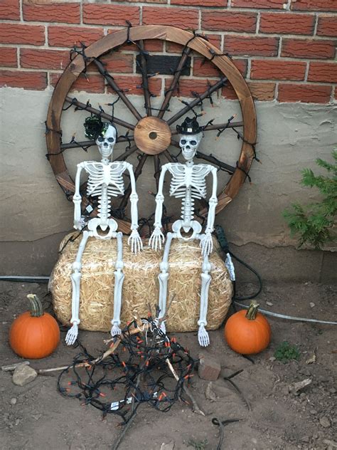 30 Homemade Halloween Yard Decorations Decoomo