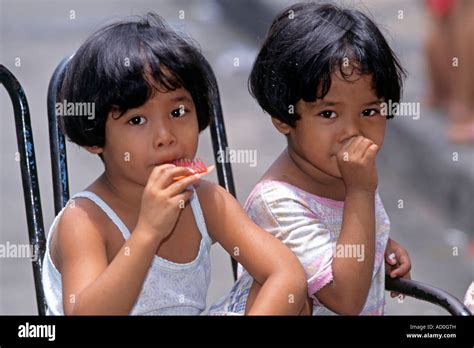 Two Sisters Manila Philippines Stock Photo Alamy