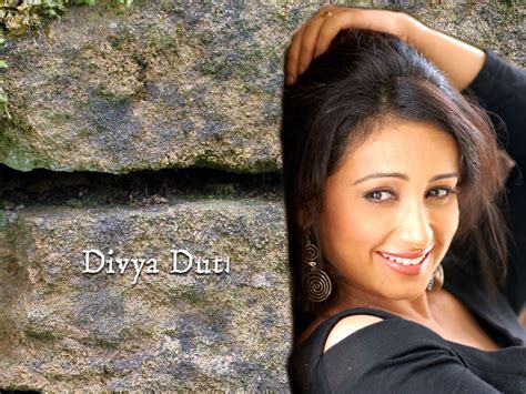 Divya name bala keke : Bollywood Actress - bollywood wallpapers,bollywood images ...