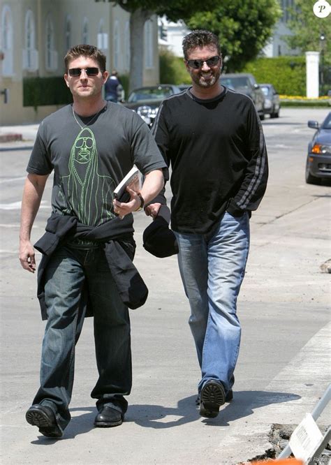Fawaz had first met michael in 2009 and the two had become a couple after his split with kenny goss. PHOTOS - George Michael et Kenny Goss à Beverly Hills, le ...