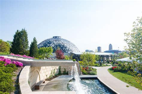 Save on popular hotels near greater des moines botanical garden in des moines: Greater Des Moines Botanical Garden - Venue - Des Moines ...