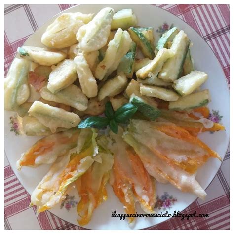 Friggeteli da entrambi i lati. ZUCCHINE E FIORI DI ZUCCA IN PASTELLA | Cibo etnico, Fiori ...