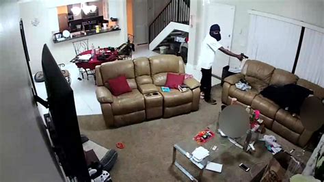Terrifying Home Invasion Attack Caught On Camera Abc13 Houston