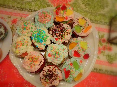 Testküchentipp nährwertangaben (cupcakes am ende des regenbogens). Rainbow Cupcakes von kiwikiss | Chefkoch.de