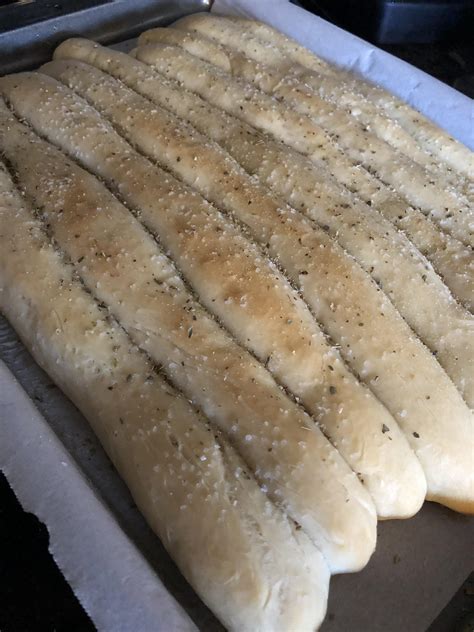 Homemade Breadsticks Breadit