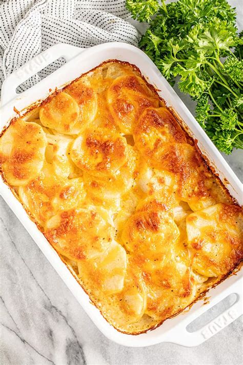 The Best Cheesy Scalloped Potatoes