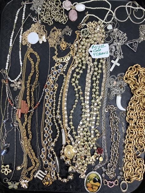 Lot Costume Jewelry Necklaces