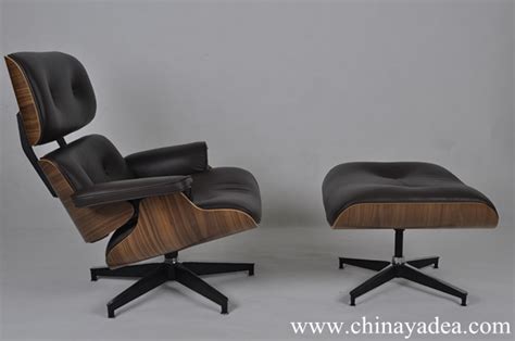 This item is not an original charles & ray eames lounge chair, nor is it manufactured by or affiliated with herman miller. Herman Miller Eames Lounge Chair Replica - Walnut - Choco ...