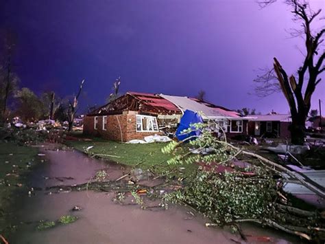 Tornado With Winds Over 100 Mph Destroys Small Missouri Town In The