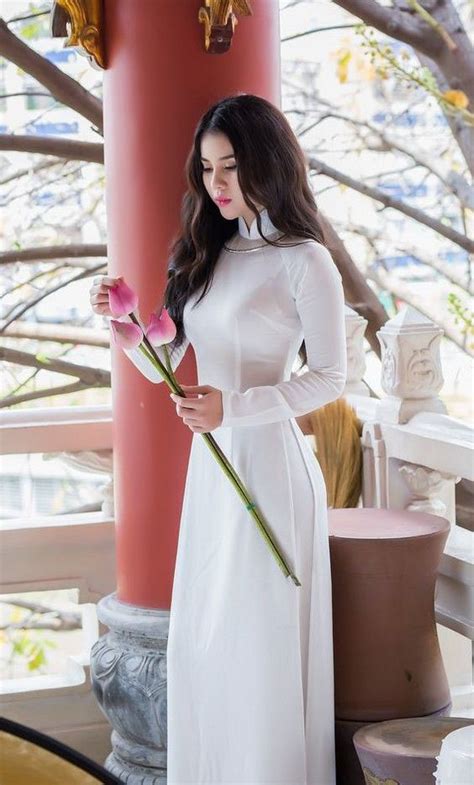 Gái xinh mặc áo dài mỏng trắng tinh khiết lộ nội y nóng bỏng XanhDA Thoitrangviet