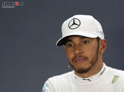 Und die komplette inneneinrichtung kommt übrigens aus deutschland. Lewis Hamilton: In den Rennsport mit der Fernbedienung ...