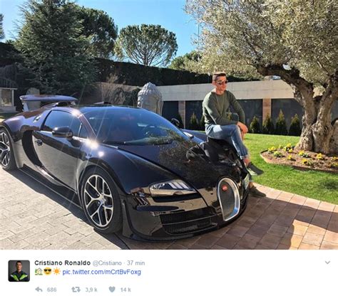Retrouvez les pieds dans le plat et toute l'équipe de cyril hanouna de 16h à 18h30 du lundi au vendredi. Cristiano Ronaldo s'affiche avec une nouvelle voiture de ...