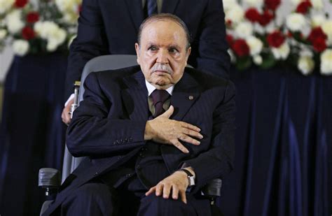 Buteflika Renuncia A Un Quinto Mandato Como Presidente Argelino