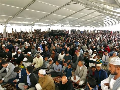 Calgary Muslims Gather In Thousands To Mark Eid Al Adha Cbc News