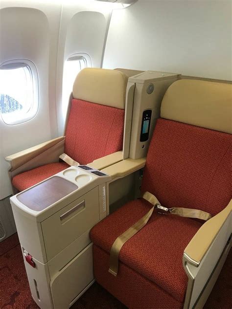 Air india business class upgrades using frequent flyer points. Inside the new Air India Boeing 777-300ER delivered today ...