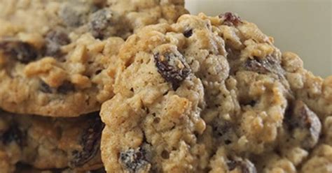 The cookies are flavored with rum, are very easy to make and taste delicious. 10 Best Splenda Oatmeal Raisin Cookies Recipes | Yummly