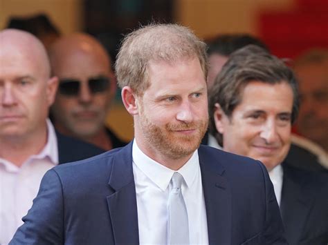 Buckingham Palace Removes Prince Harry Hrh Title From The Official Royal Website 3 Years After