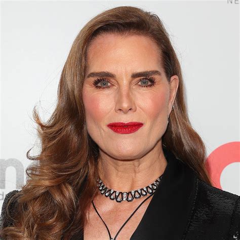Brooke Shields Stuns Fans With A Sizzling Throwback Swimsuit Photo Always A Scroll Stopper