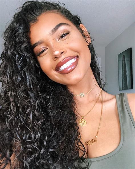 Malaika Terry Malaikaterry • Instagram Photos And Videos Beautiful Curly Hair Hispanic