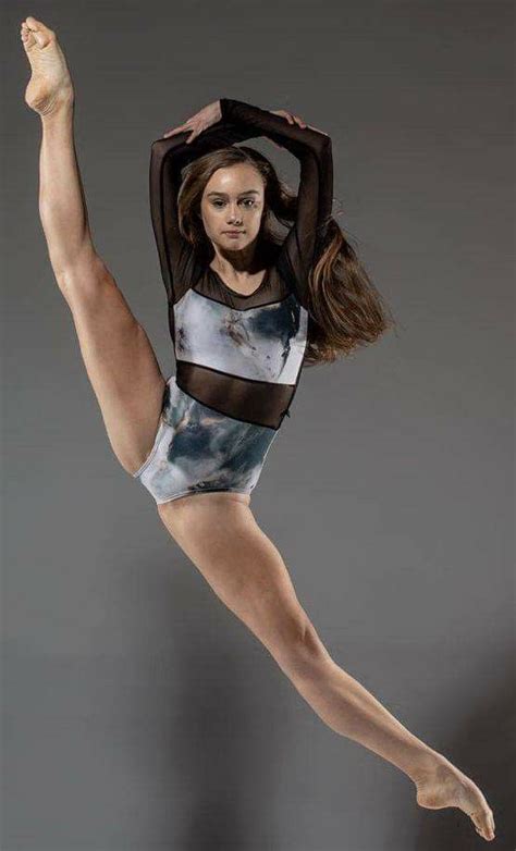 Pin By Zeke Garza Iii On Ballerina Ballet Dance Photography Gymnastics Poses Dance