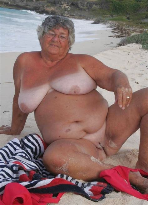 Bbw Matures And Grannies At The Beach Nude Pictures Sexiezpicz Web Porn