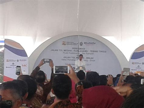 Sering Ke Sumatra Utara Jokowi Saya Hampir Jadi Orang Batak Okezone