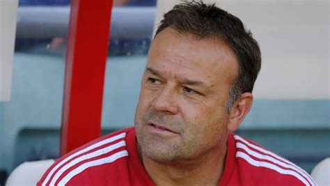 Patrick rahmen (born 3 april 1969) is a former swiss football player and now assistant coach. Patrick Rahmen wird Cheftrainer beim FC Aarau - Holländer ...