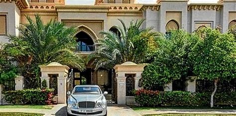 Jacob zuma broke his silence on wednesday to say that efforts to oust him were very unfair, hours after police raided the home of a business family suspected of using its ties to the south african president to influence cabinet appointments and land state contracts. Here is the Dubai mansion Guptas bought for Zuma