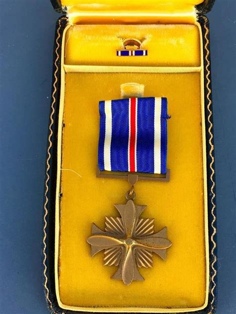 Vintage Military Distinguished Flying Cross Metal Ribbon In Original