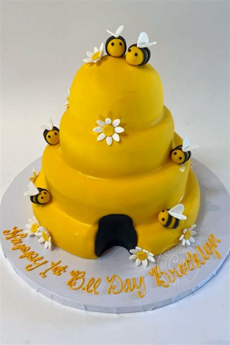 Beehive Cake For Honey Bee Themed Party By Creative Cakes Bakery In