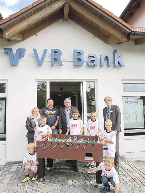 De56 7002 0270 0047 6010 10: Heimstetten · Kickertisch für junge Kicker - VR Bank ...