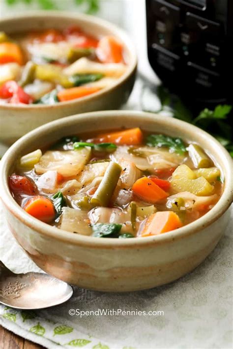 Crock pots are a great option for quick, easy, low calorie meals to help make healthy living easier! Low fat soup crock pot recipes, casaruraldavina.com