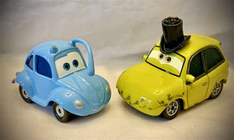 Disney Pixar Cars Drive In A Bugs Life Flik And Pt Flea Diecast Scale