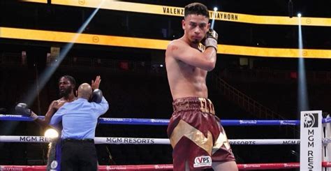 Jose Valenzuela El Rayo Boxer Page Tapology
