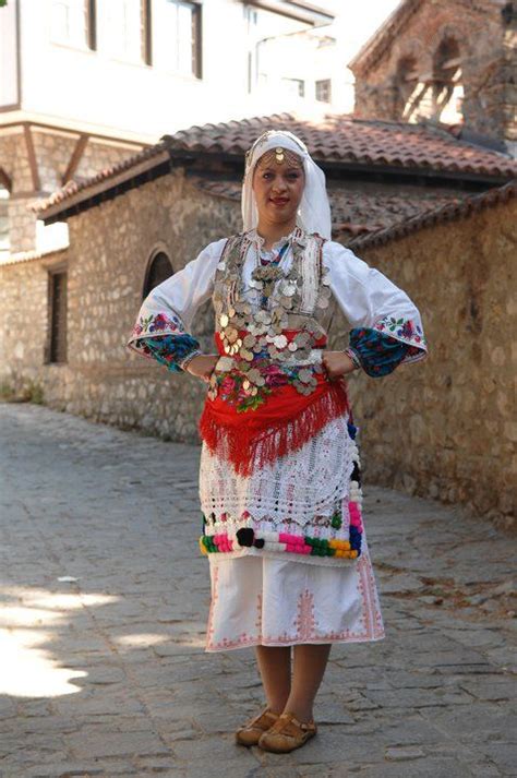 Macedonia Makedonia Gypsy Costume Folk Costume Traditional Fashion