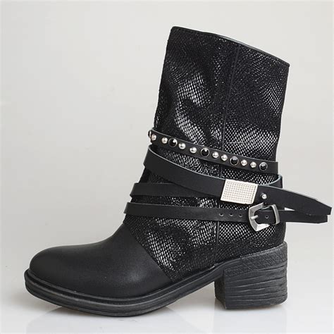 Prova Perfetto Robbo Handmade Leather Ankle Boots With Chain Rivet On