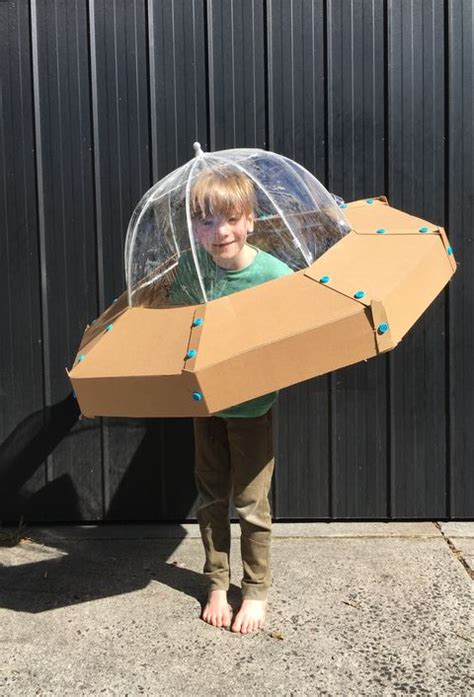 Enlarge image to 3' x 4', print out in sections and paste on3' x. 20 DIY Alien Costume Ideas - Alien Halloween Costumes for ...