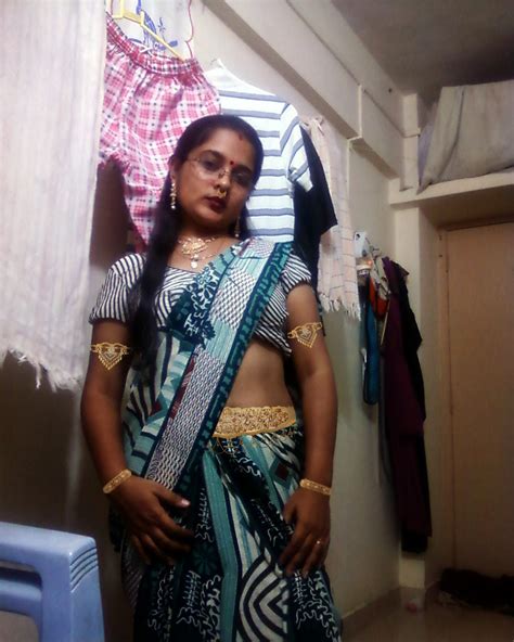 Beauty Tamil Nadu Aunties Girls Sexy Aunty Hot Look