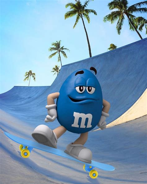 M&M's USA  Blue’s got some pretty sweet tricks, don’t you think ?  Ms