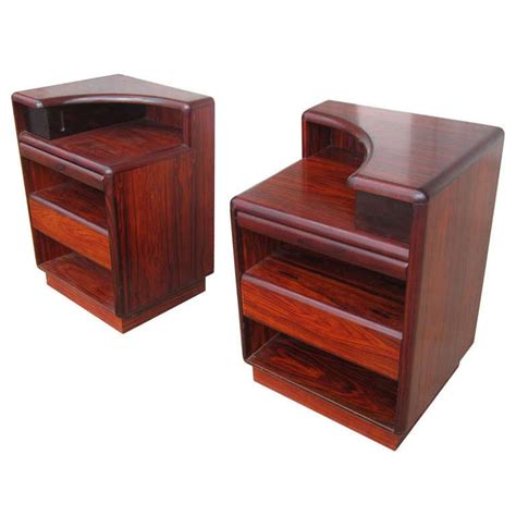 With the finest quality teak and elegant designs, we guarantee you will be impressed with the fine bedroom. Pair of Vintage Danish Rosewood Nightstands for Brouer ...