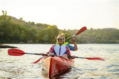 What To Wear Kayaking Complete Kayaking Outfit Guide Surfango The