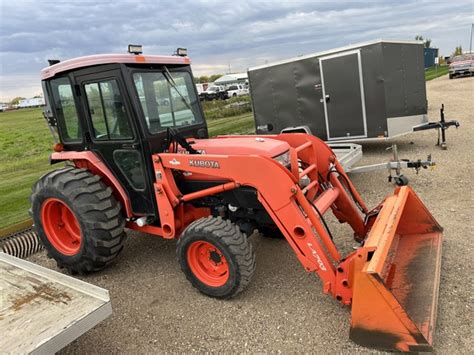Sold 2008 Kubota L4400 Tractors 40 To 99 Hp Tractor Zoom