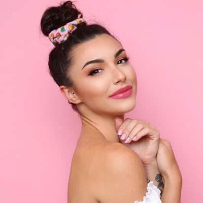 Kailah Casillas Age Biography Net Worth Salary Height Married