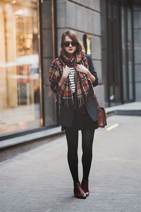 Get the best deals on outfits with chelsea boots and save up to 70% off at poshmark now! Mannequin Parade: How to mix prints | Chelsea boots outfit ...