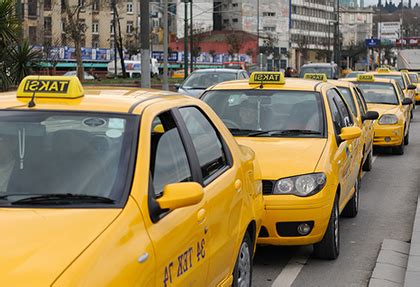 Do taxis in Istanbul take US dollars? 2