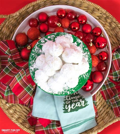 Cream together butter and powdered sugar until light and fluffy; Mexican Wedding Cakes Recipe (or Russian Tea Cakes) Cookies