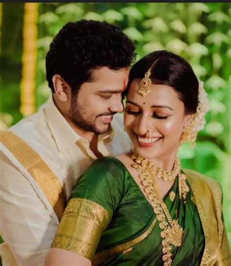 Suyash Tilaks Engagement With Aayushi Bhave Photos - FilmiBeat