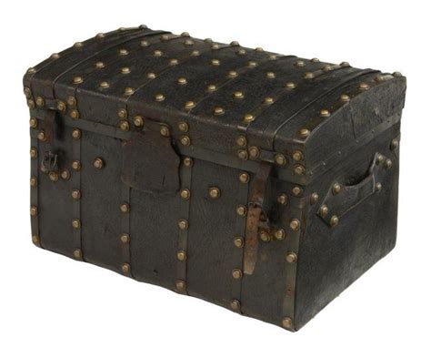 Victorian Brass Studded Leather Travel Trunk Lot 106 Travel Trunk